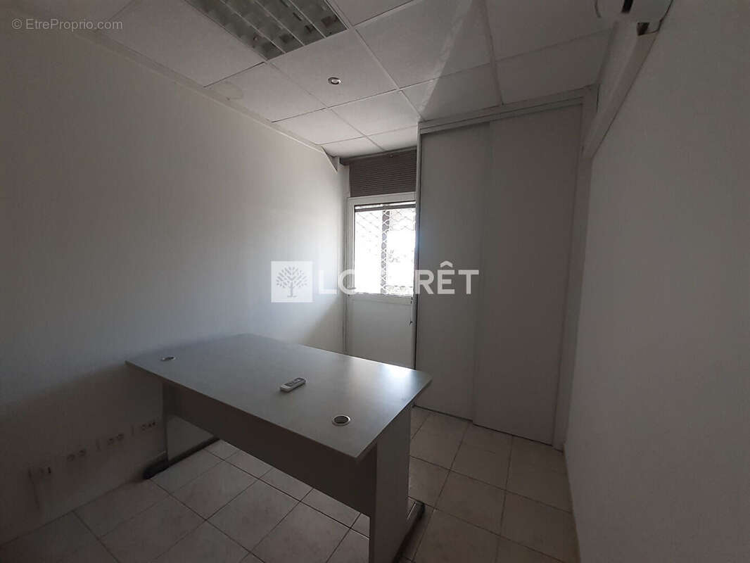 Commerce à BAIE-MAHAULT