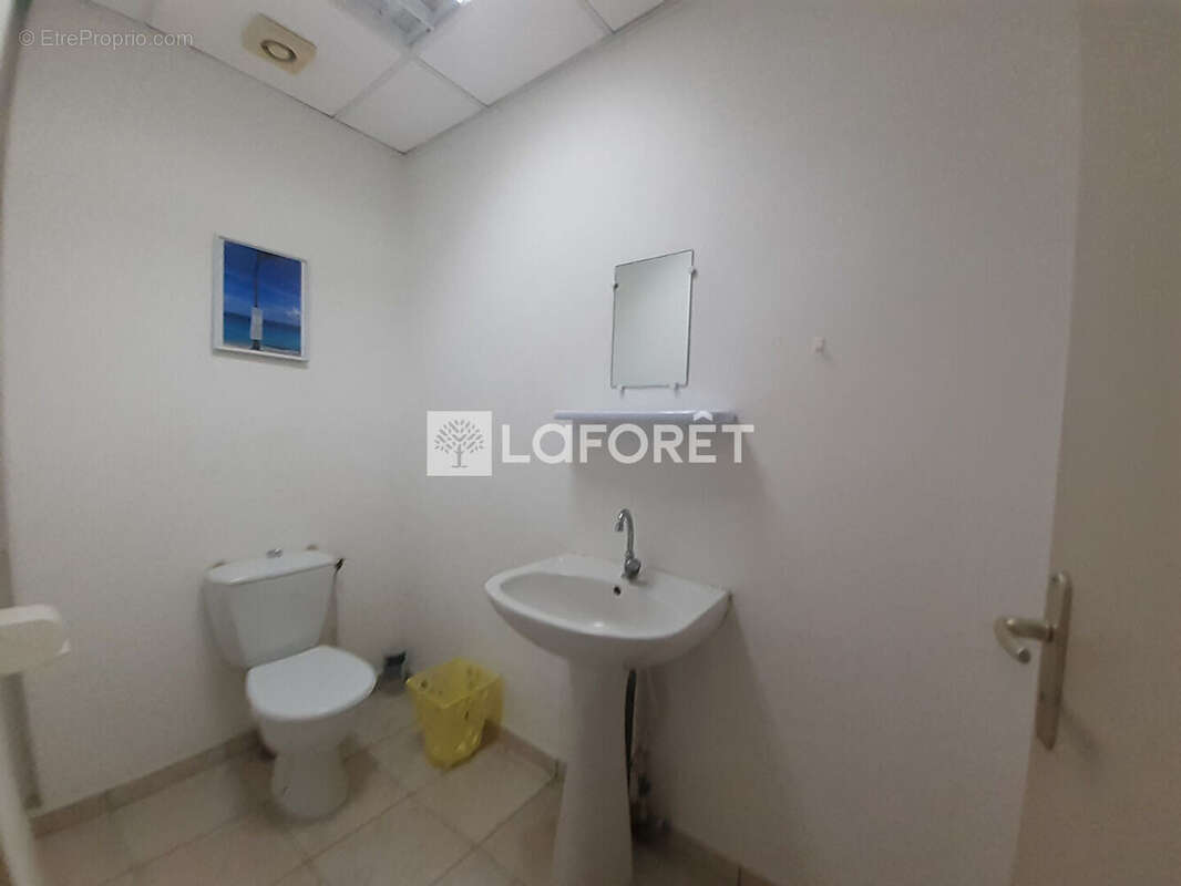 Commerce à BAIE-MAHAULT