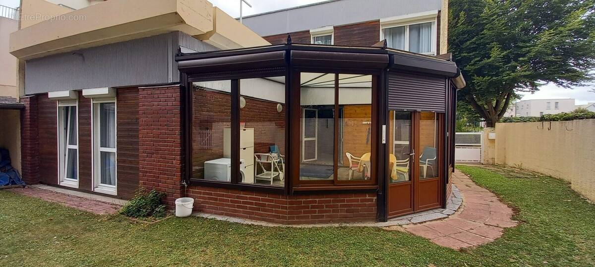 Maison à VAL-DE-REUIL