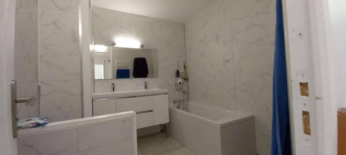 Maison à VAL-DE-REUIL