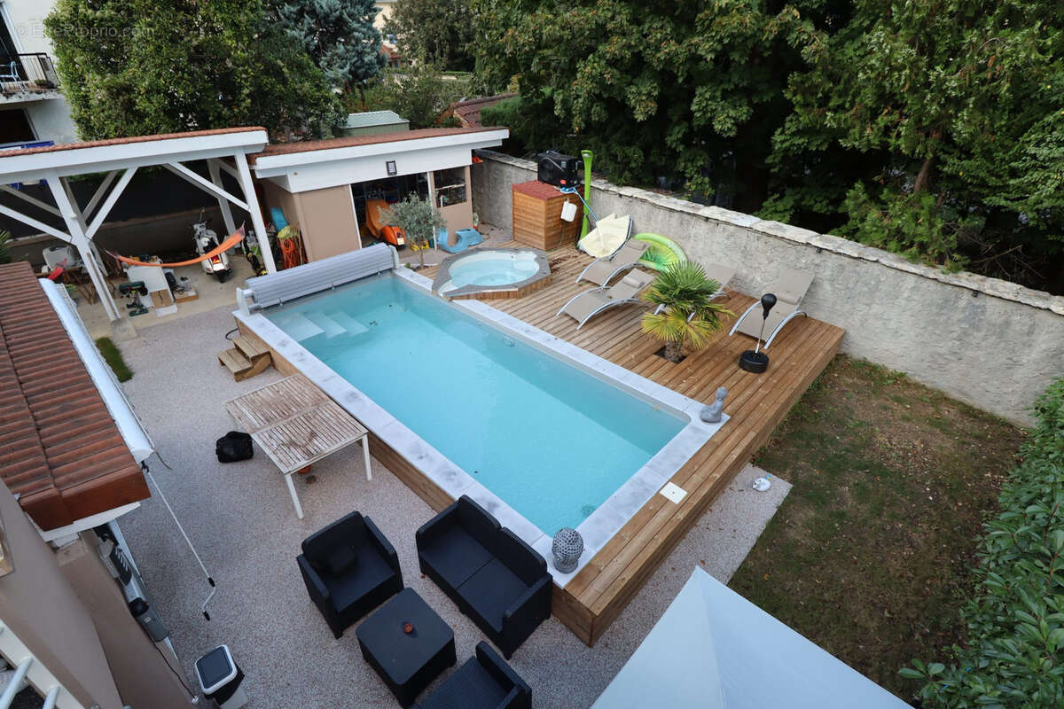 Appartement à SASSENAGE