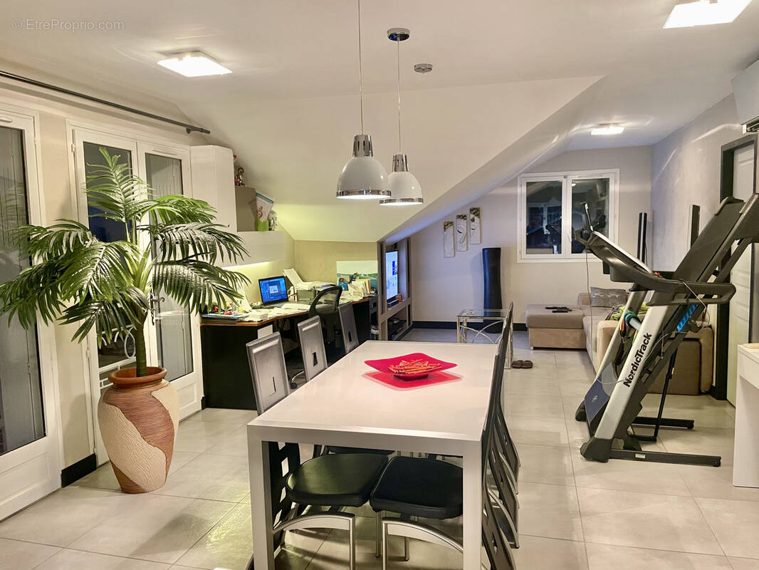 Appartement à SASSENAGE