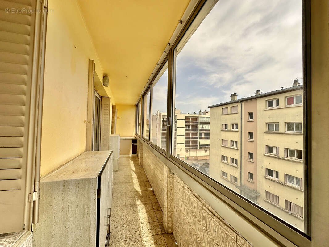 Appartement à FONTAINE