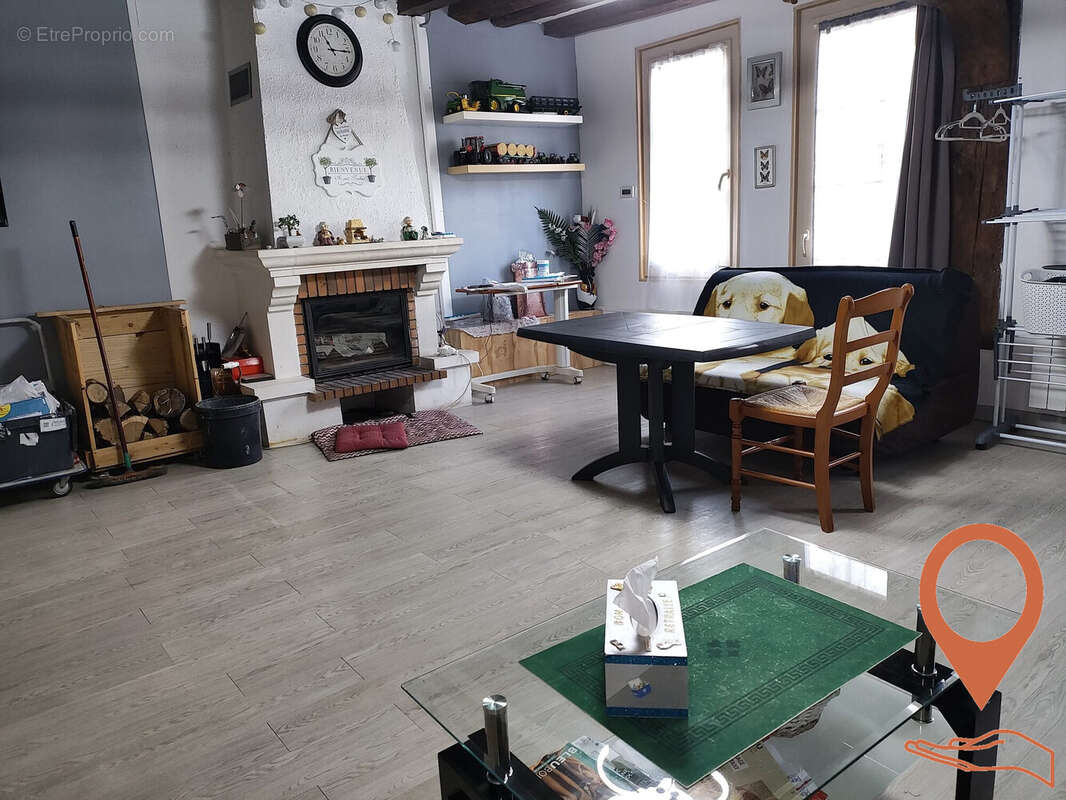 Maison à CERNOY-EN-BERRY