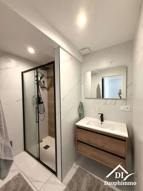 Appartement à TOURNON-SUR-RHONE