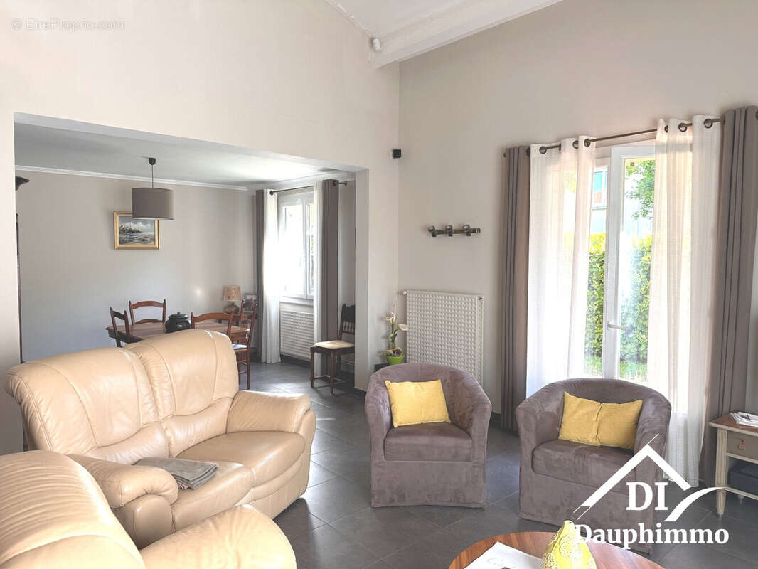 Maison à TOURNON-SUR-RHONE