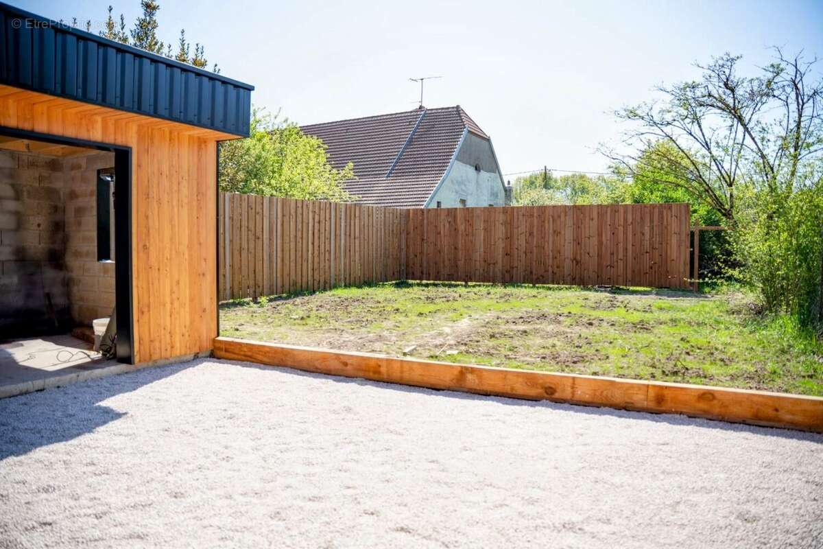 Maison à PONTAILLER-SUR-SAONE