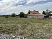 Terrain à LE LOROUX-BOTTEREAU