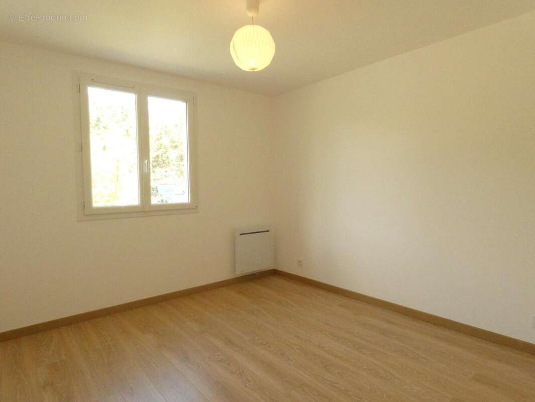 Maison à VIENNE-EN-VAL