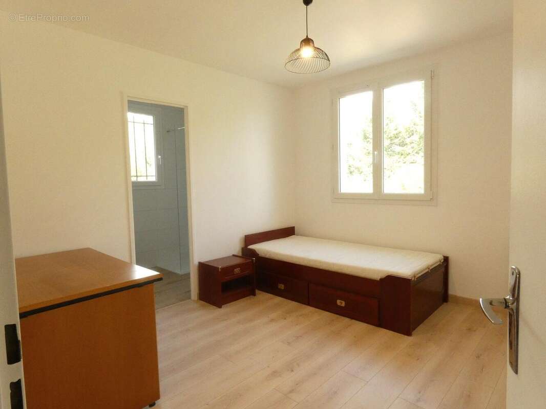 Maison à VIENNE-EN-VAL