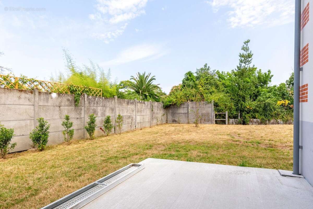 Maison à VILLENAVE-D&#039;ORNON