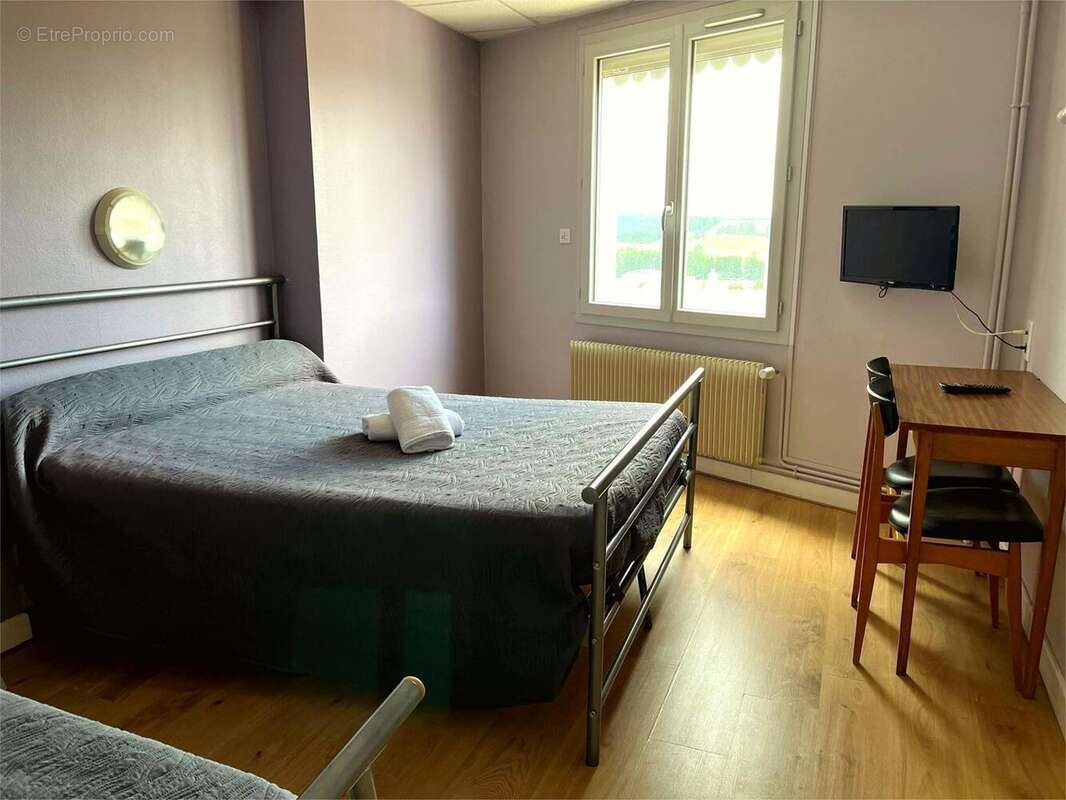 Commerce à SAINT-ALBAN-SUR-LIMAGNOLE