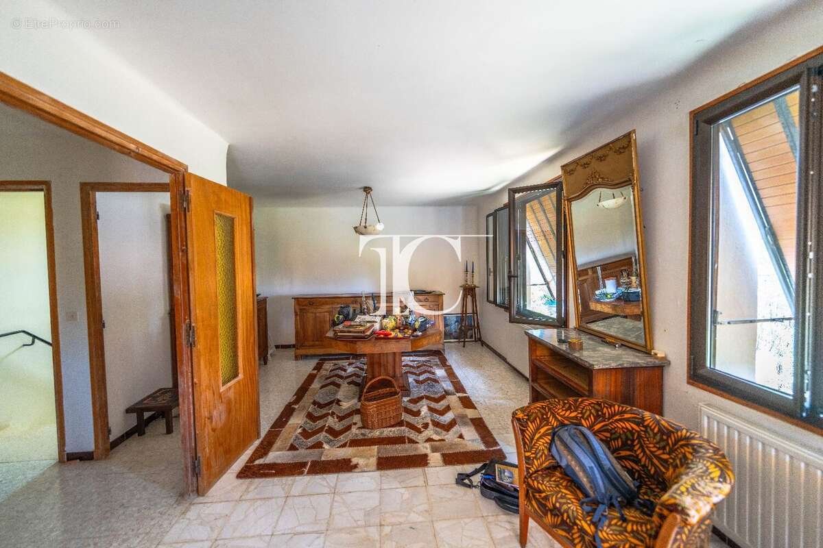 Maison à SAINT-PAUL-LE-JEUNE