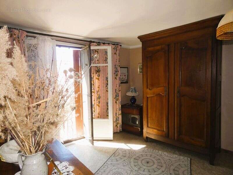 Appartement à ASPRES-SUR-BUECH