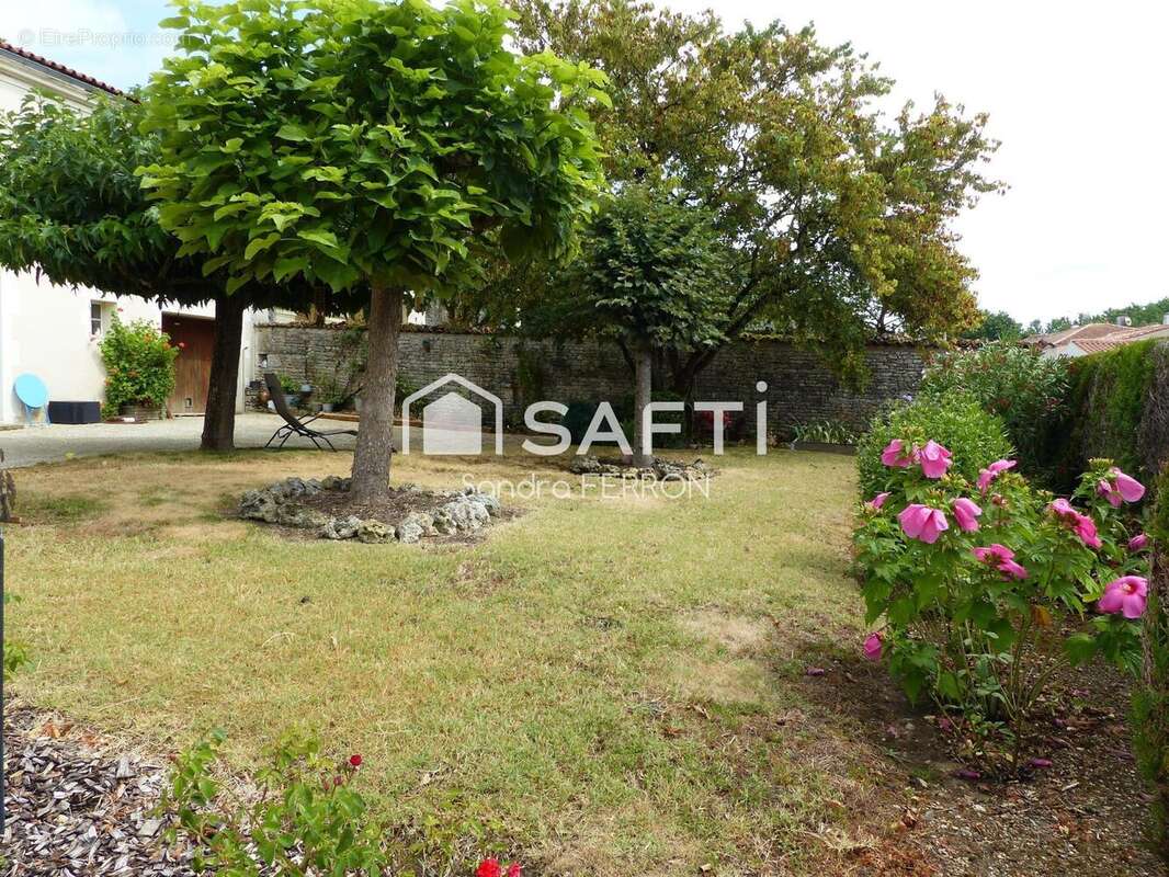 Photo 2 - Maison à LES TOUCHES-DE-PERIGNY