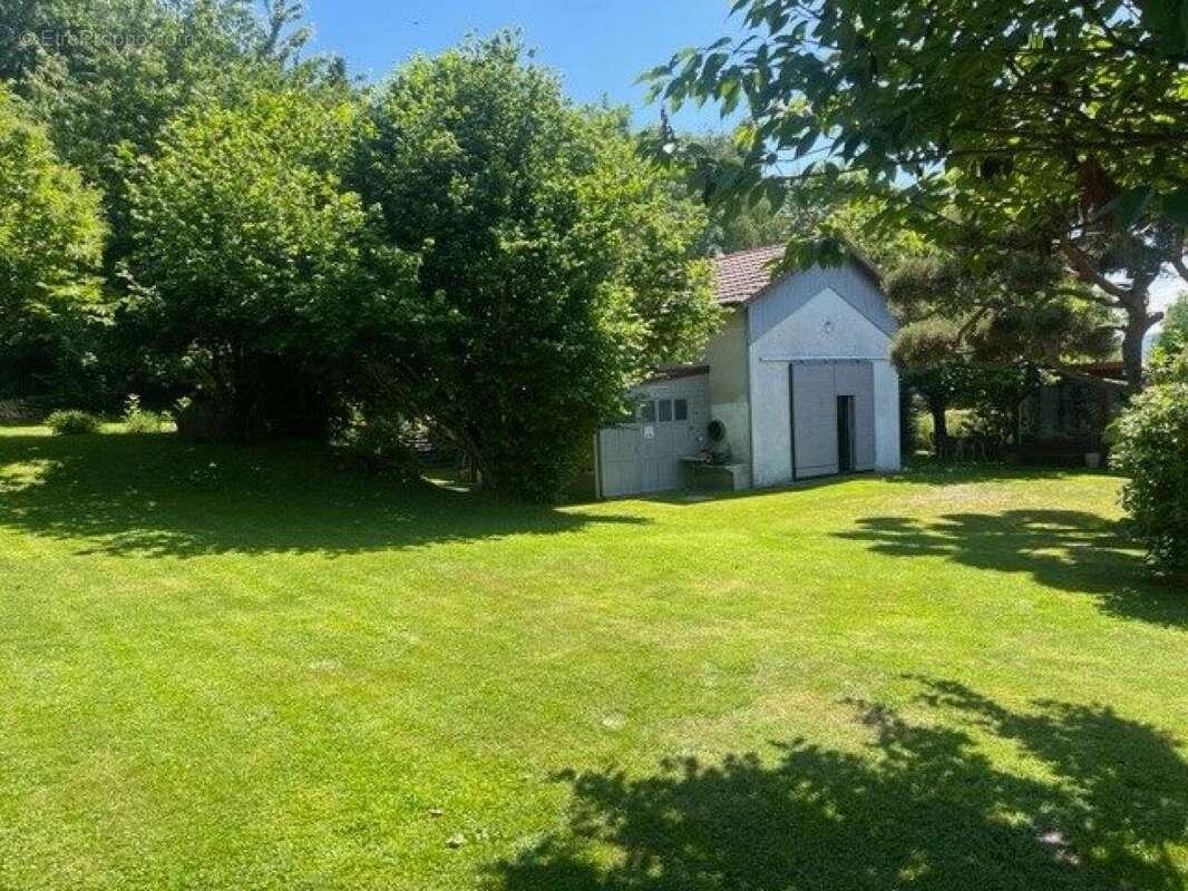 Photo 5 - Maison à SAINT-GENES-CHAMPANELLE