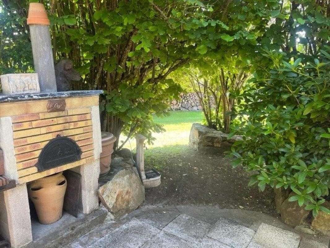 Photo 7 - Maison à SAINT-GENES-CHAMPANELLE