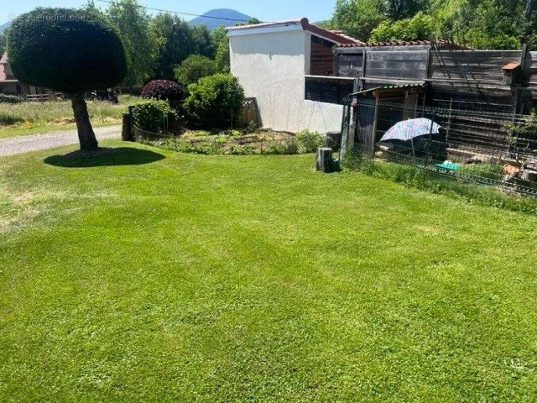 Photo 8 - Maison à SAINT-GENES-CHAMPANELLE