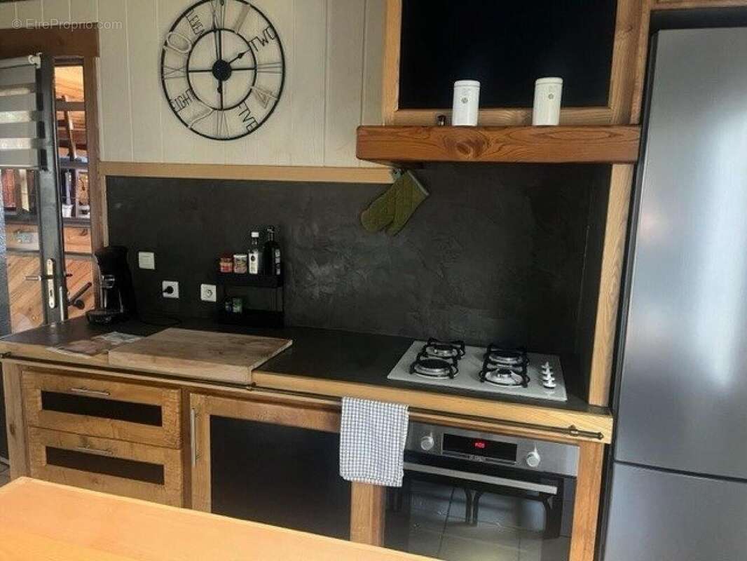 Photo 9 - Maison à SAINT-GENES-CHAMPANELLE