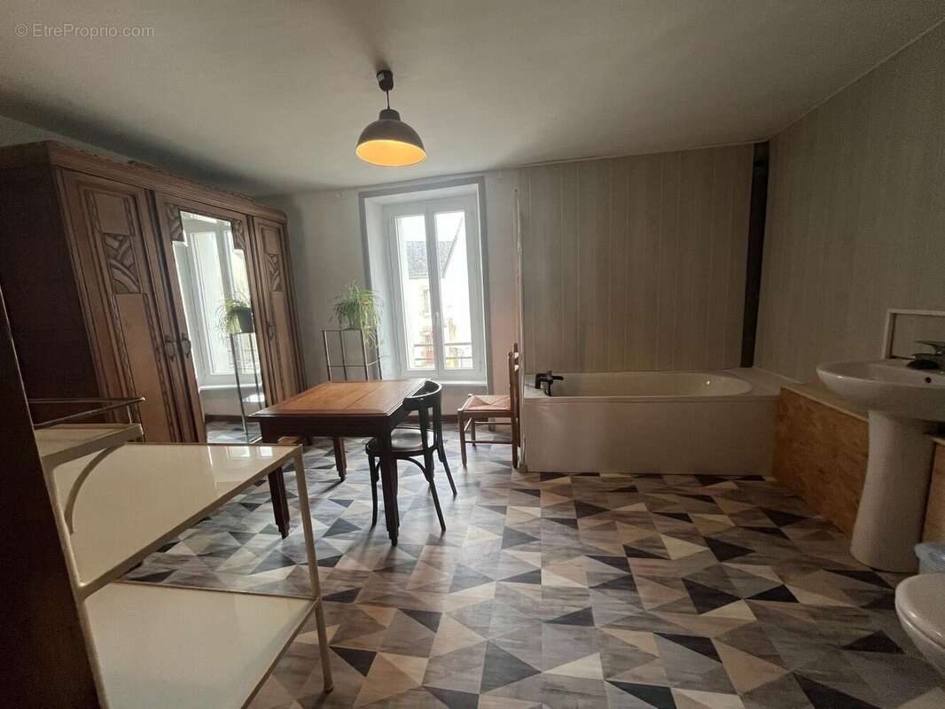 Photo 8 - Maison à ELLIANT