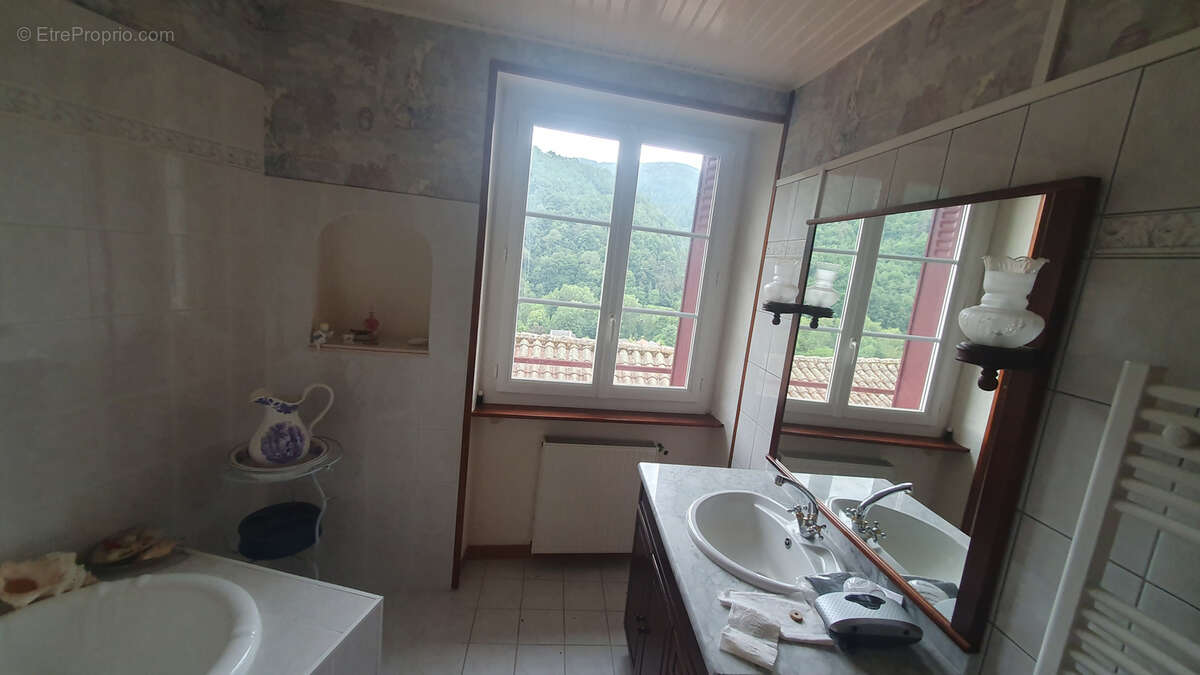 Maison à FERRIERES-SAINT-MARY