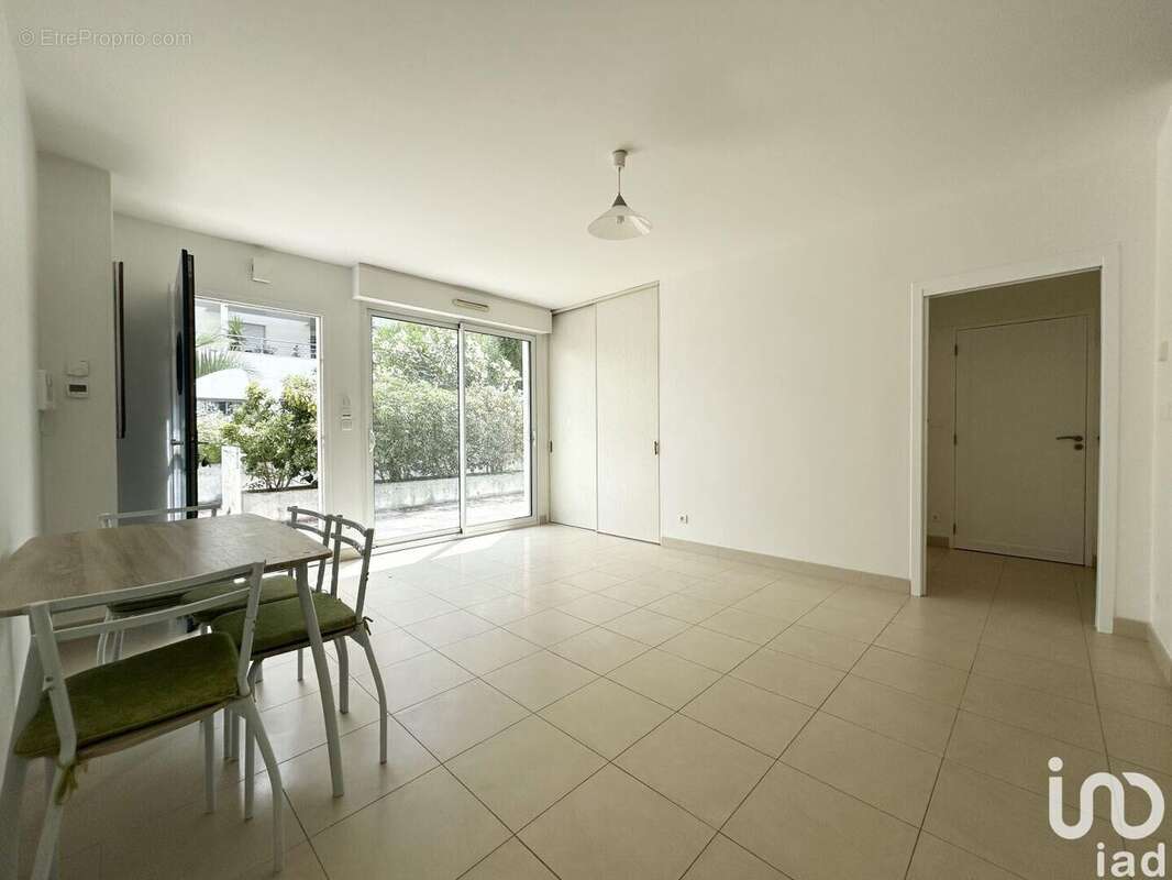 Photo 8 - Appartement à LA ROCHELLE