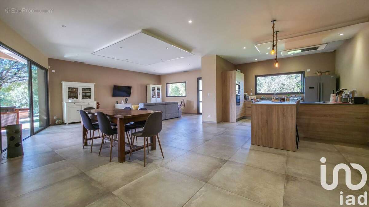 Photo 4 - Maison à MEJANNES-LE-CLAP