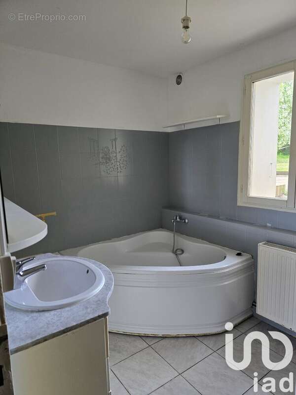 Photo 8 - Maison à LHOMMAIZE