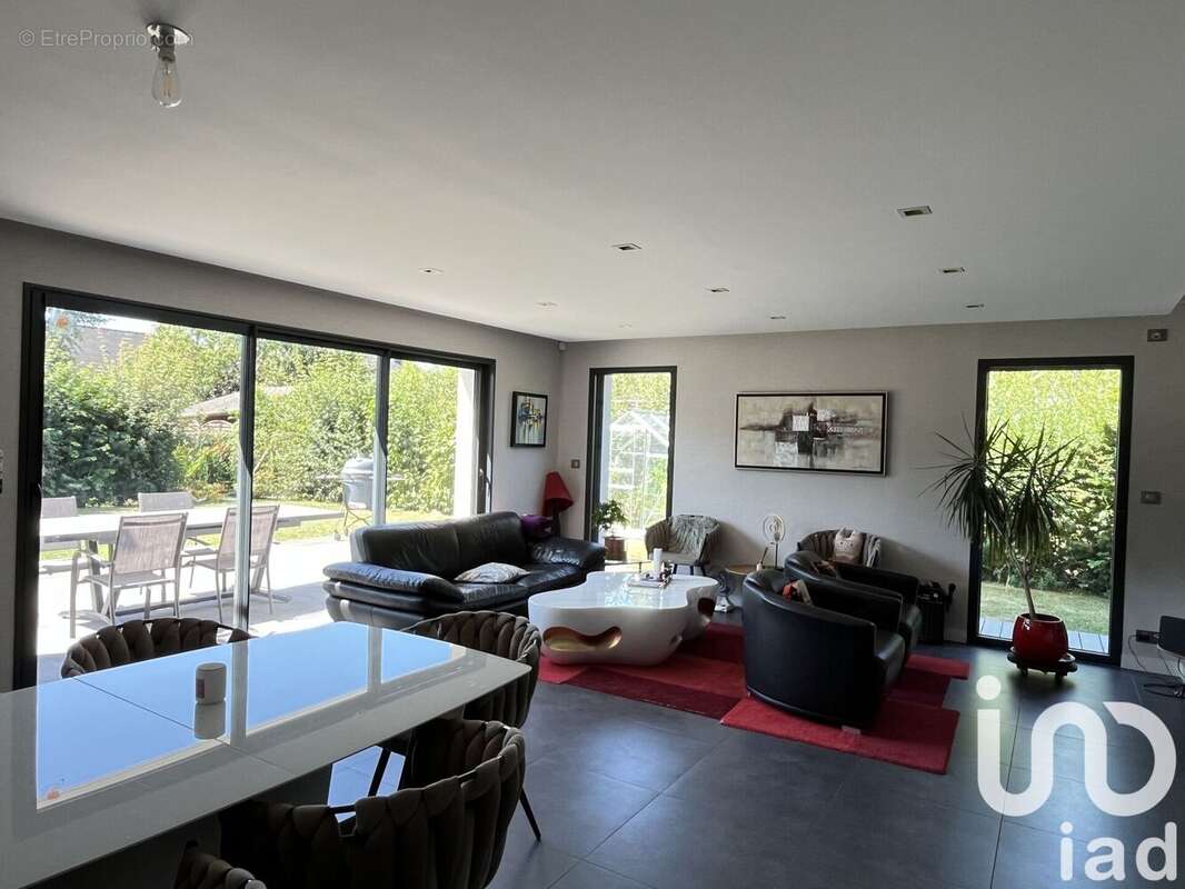 Photo 2 - Maison à CHAVAGNE