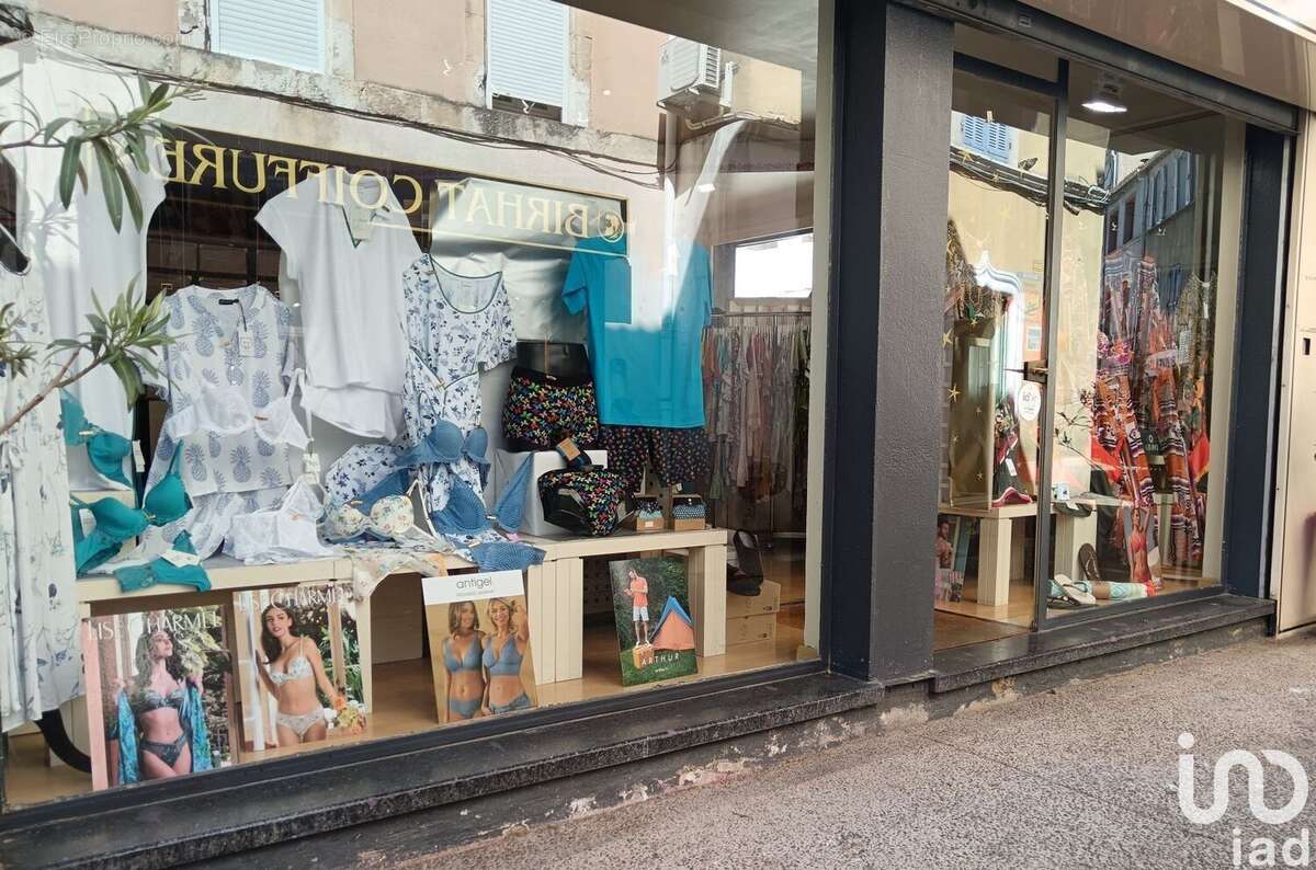 Photo 2 - Commerce à MARTIGUES