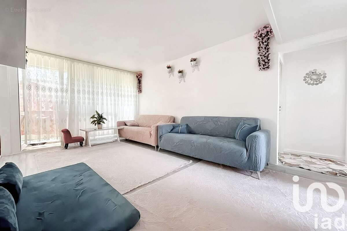 Photo 2 - Appartement à CLICHY-SOUS-BOIS