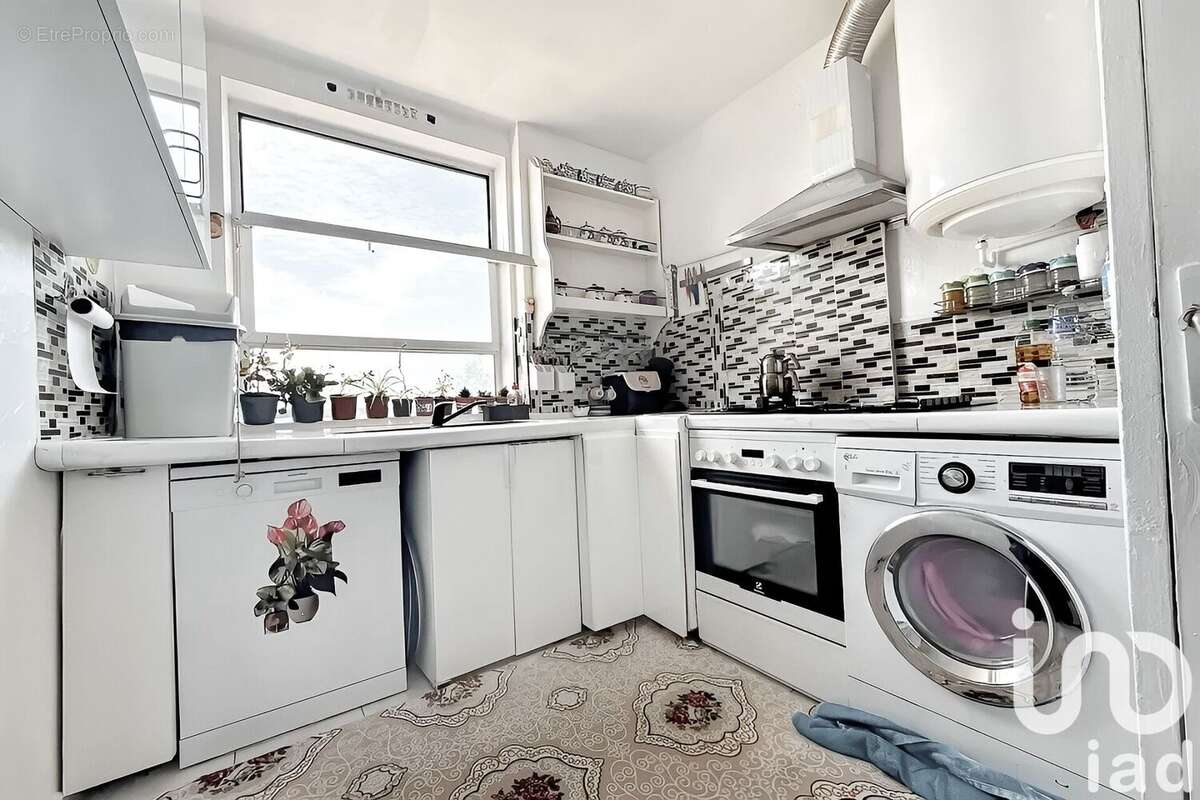 Photo 8 - Appartement à CLICHY-SOUS-BOIS