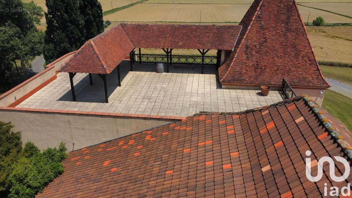 Photo 8 - Maison à AURIONS-IDERNES