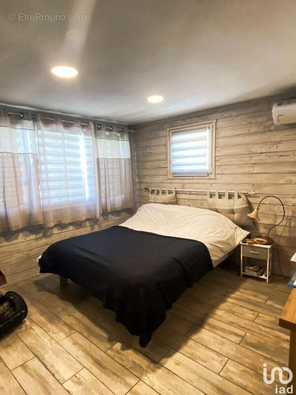 Photo 9 - Commerce à MEYMAC