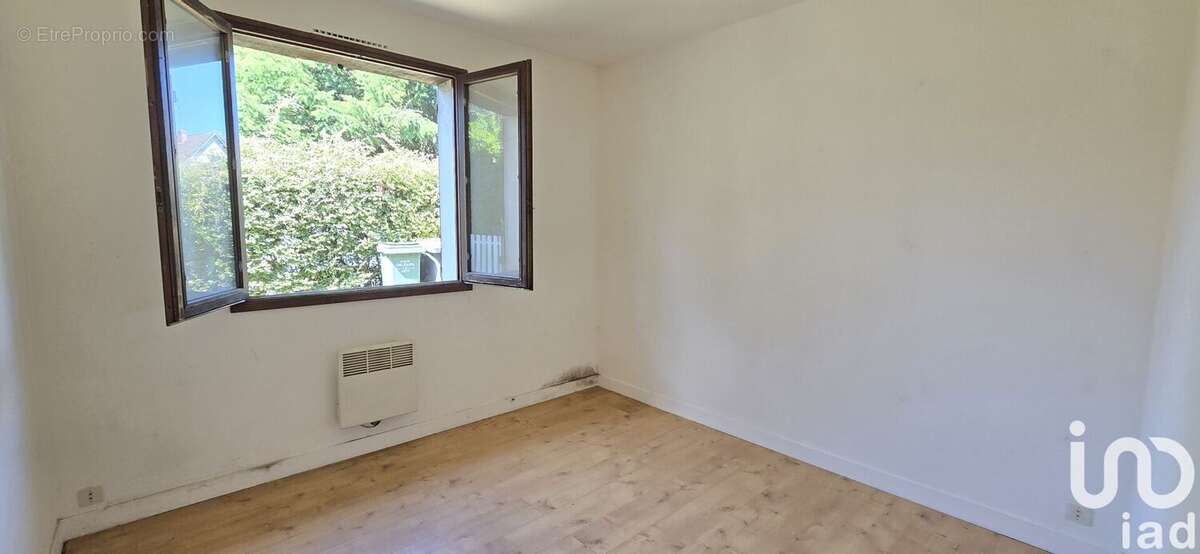 Photo 5 - Maison à LA CHAPELLE-SAINT-MESMIN