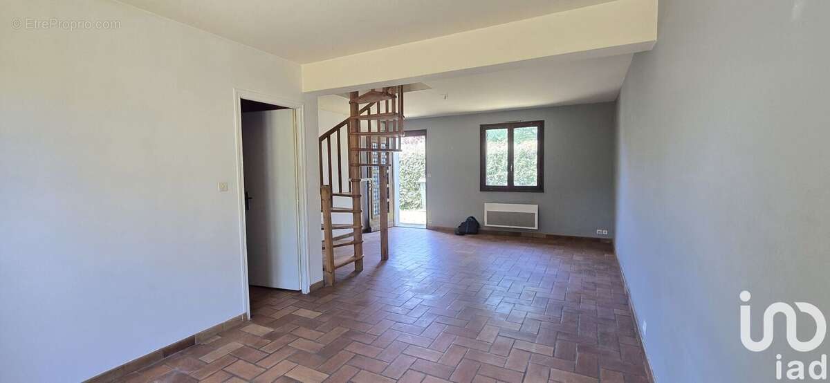 Photo 7 - Maison à LA CHAPELLE-SAINT-MESMIN