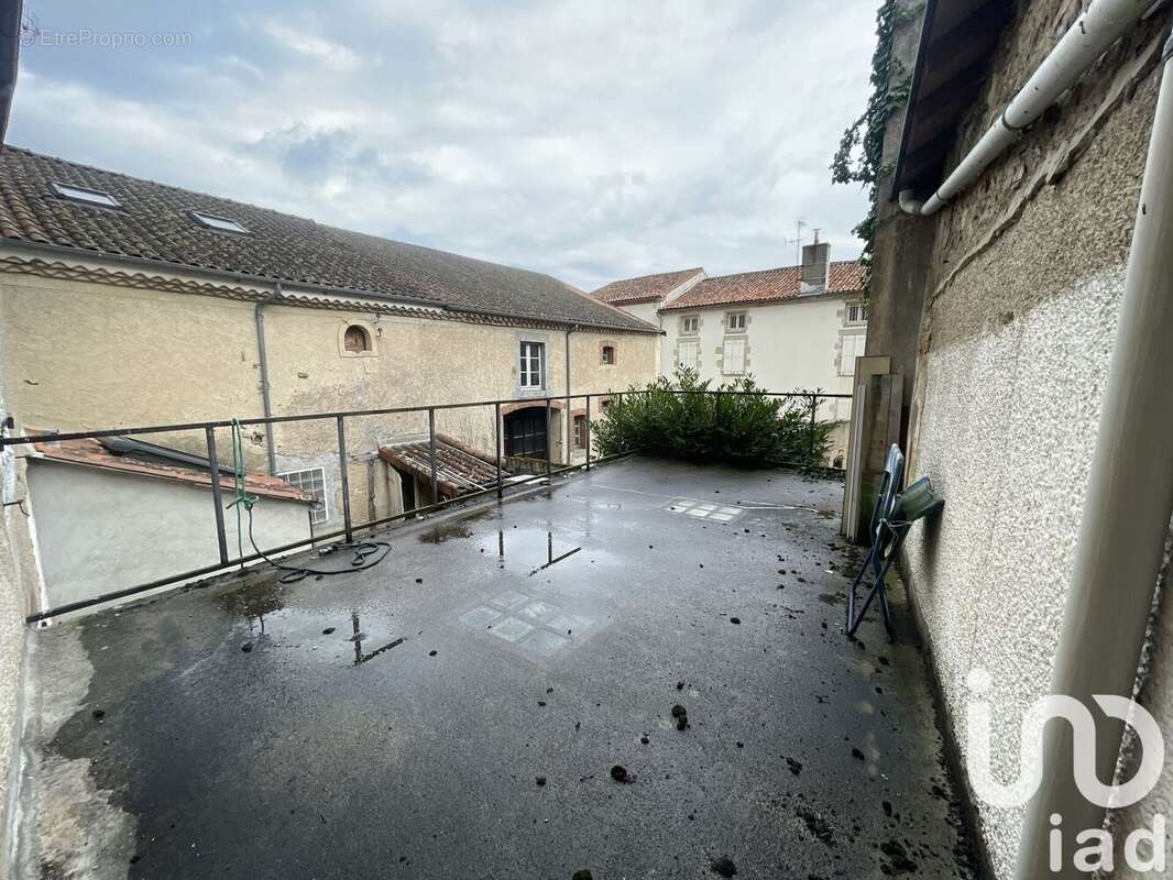 Photo 5 - Maison à BUSSIERE-POITEVINE