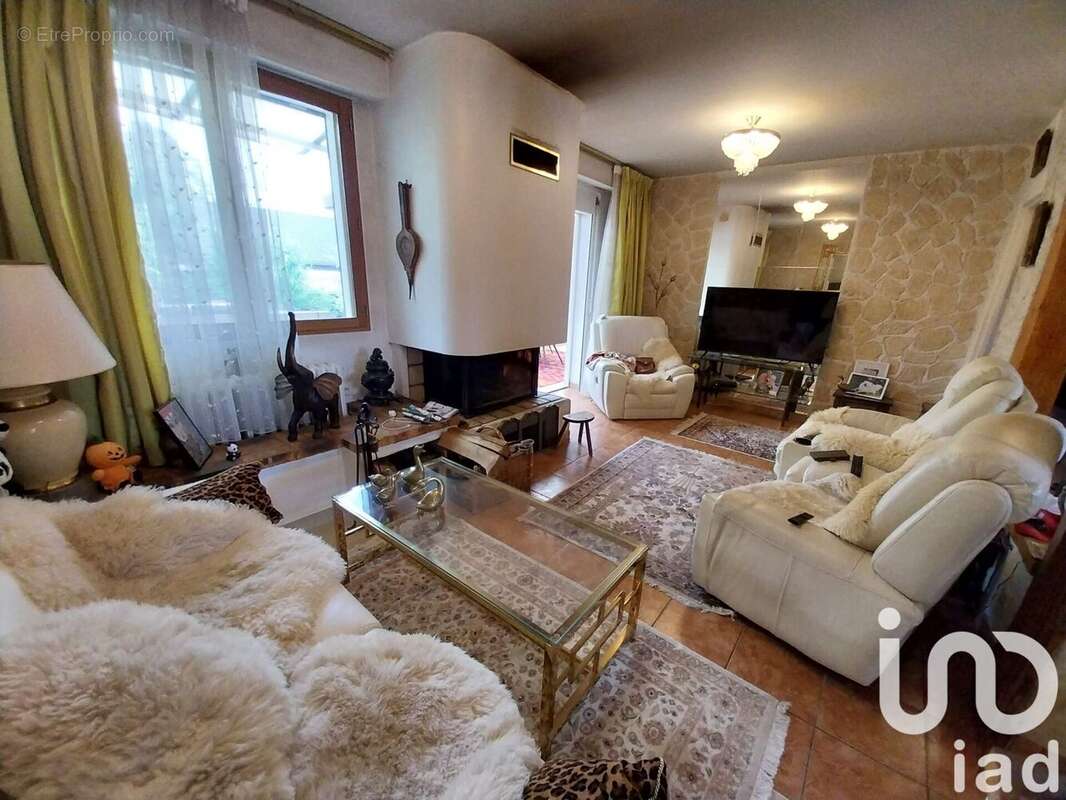 Photo 2 - Maison à MONTFERMEIL