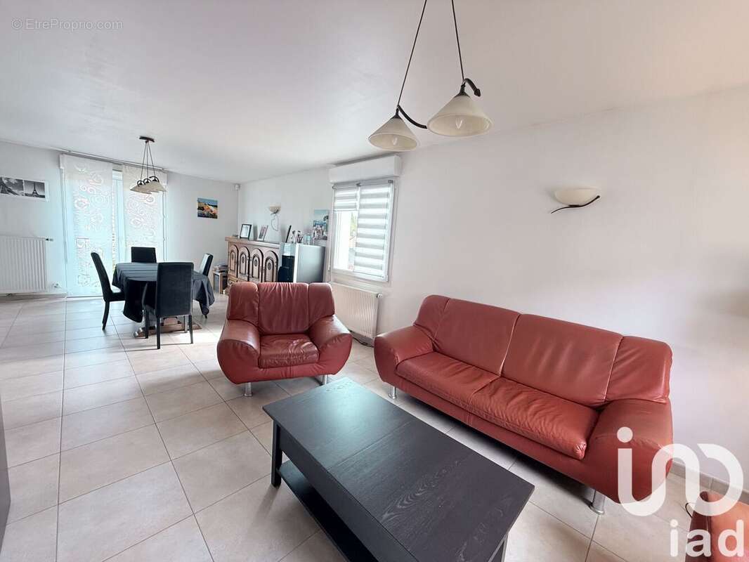 Photo 2 - Maison à RUSSANGE