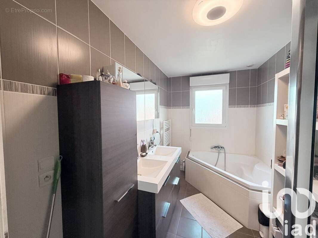 Photo 7 - Maison à RUSSANGE