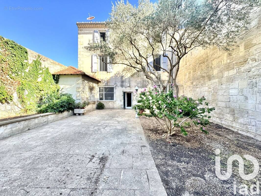 Photo 1 - Maison à SAINT-GILLES