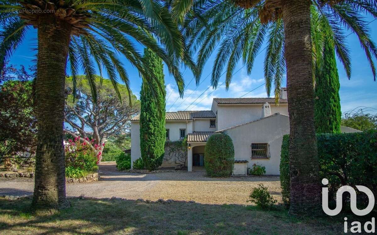 Photo 2 - Maison à FREJUS