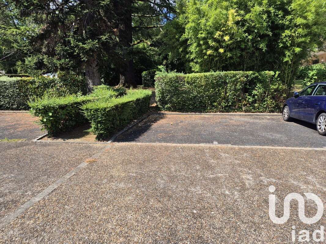 Photo 4 - Parking à LIMOGES