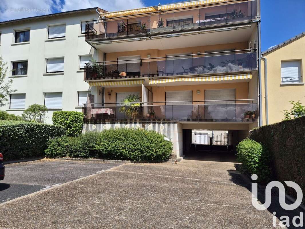 Photo 6 - Parking à LIMOGES