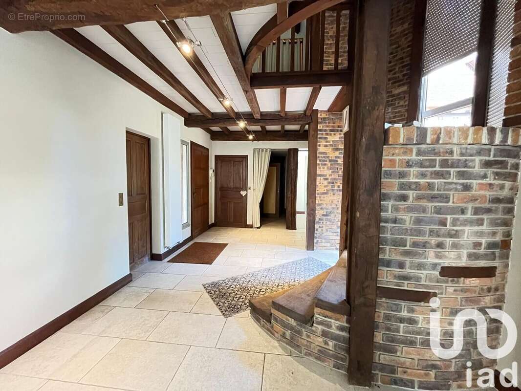 Photo 4 - Maison à LA VENDUE-MIGNOT