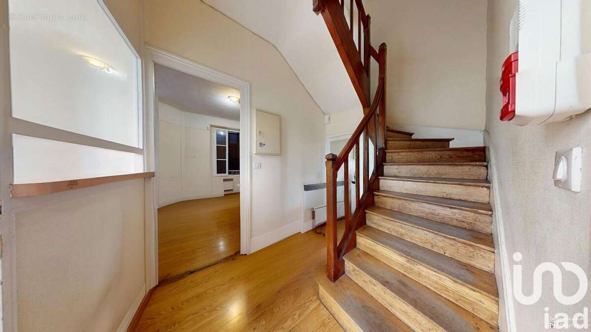 Photo 6 - Maison à MONTEREAU-FAULT-YONNE