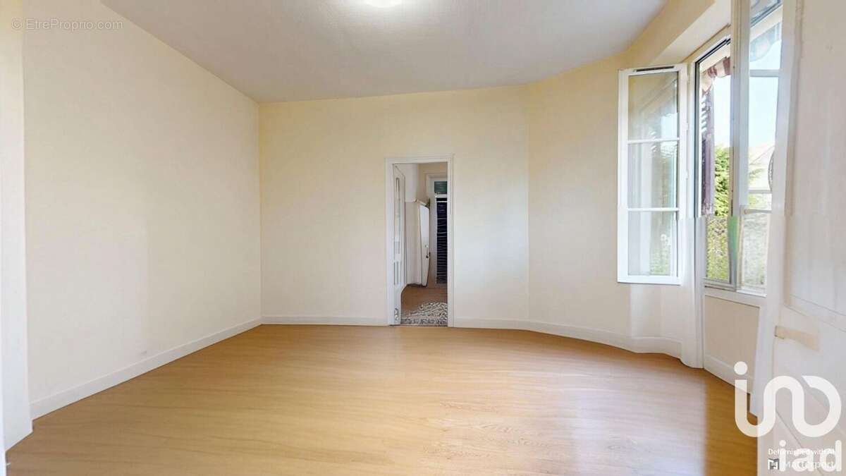 Photo 8 - Maison à MONTEREAU-FAULT-YONNE