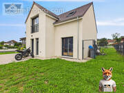 Extérieur devant - Maison à MOUTHE