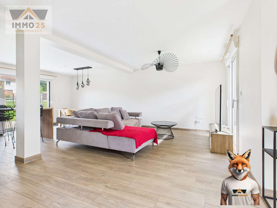 Sallon - Maison à MOUTHE