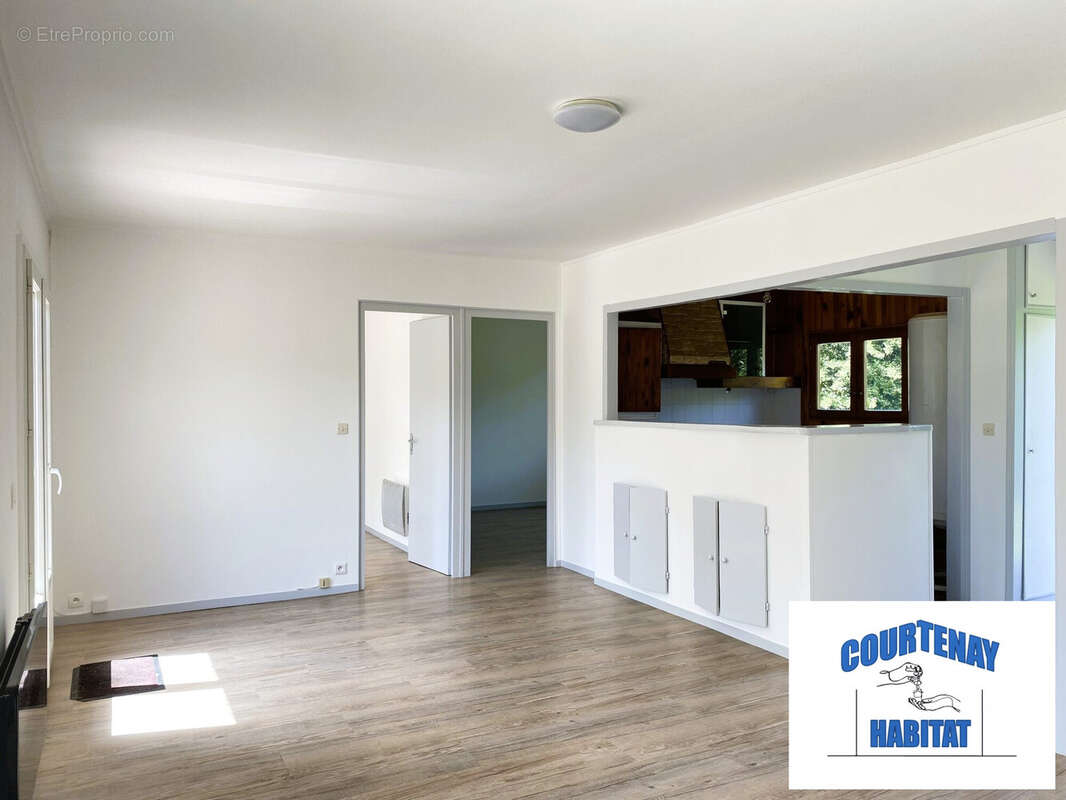 Maison à COURTENAY